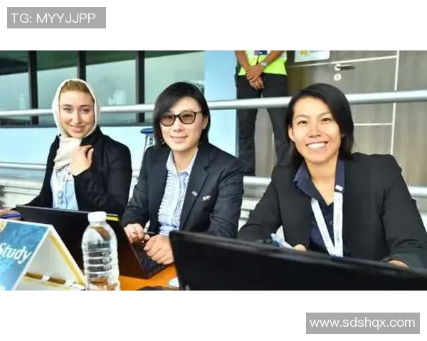 整形医生如何为足球明星打造完美形象与自信人生