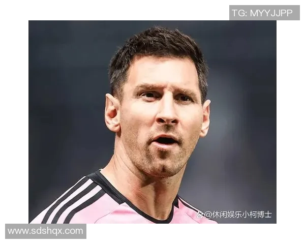 那个足球明星是九号他在绿茵场上的传奇与荣耀之路